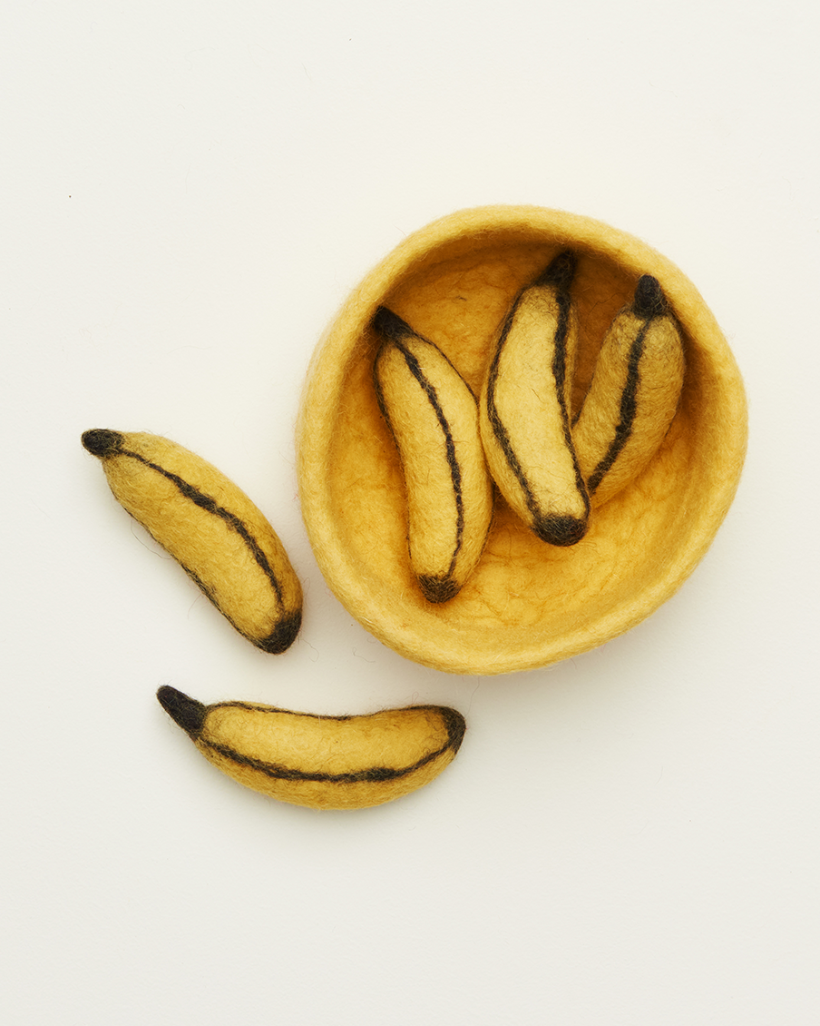 Felt Bananas with Sorting Bowl