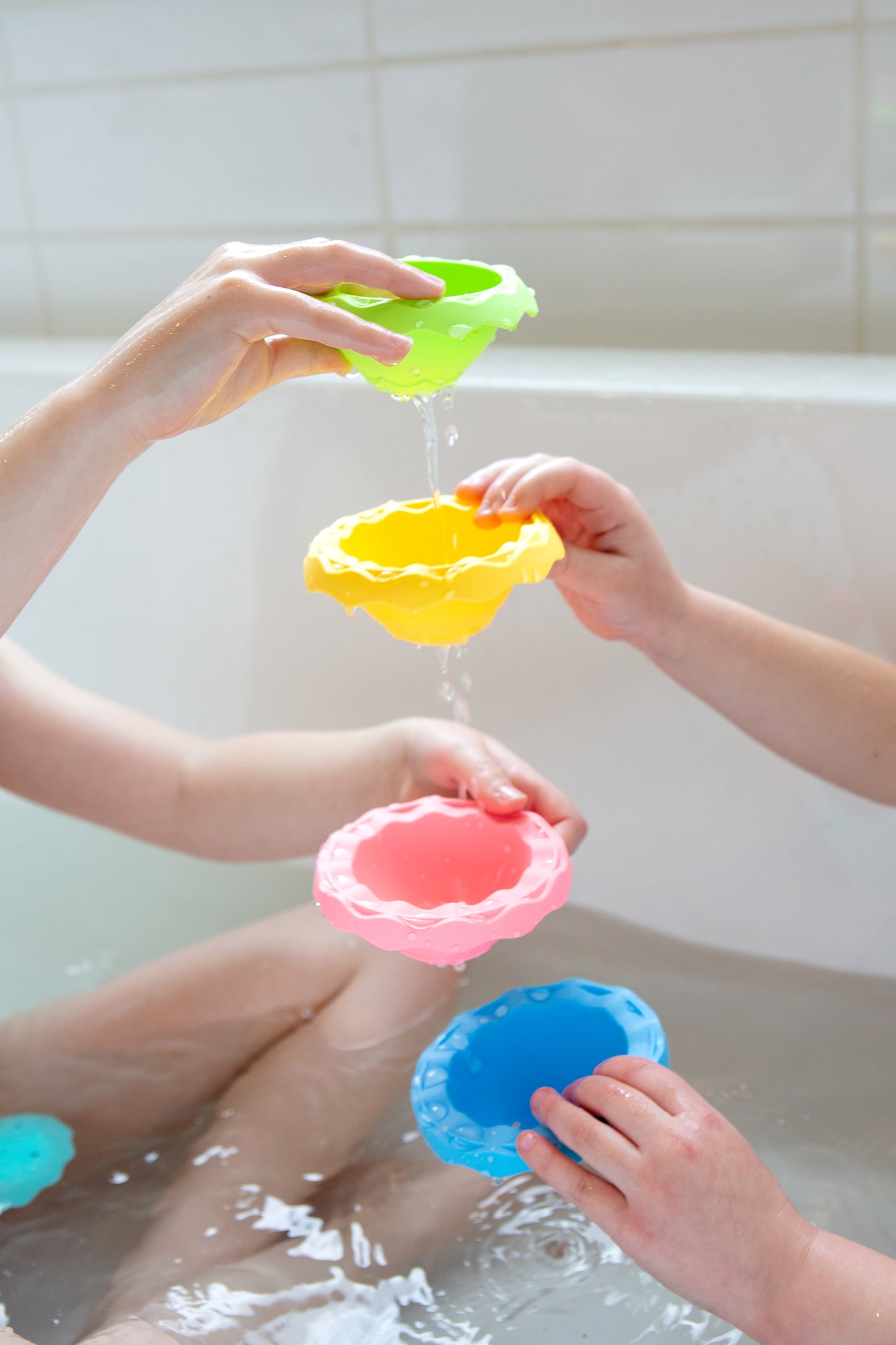 Stack and Pour - Bath Egg